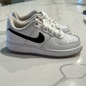 Gently used anniversary edition carbon swoosh Air Force 1 Nike